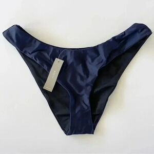 J.Crew Curved waist High Leg Cut cheeky bikini bottom in Navy Size Medium NWT